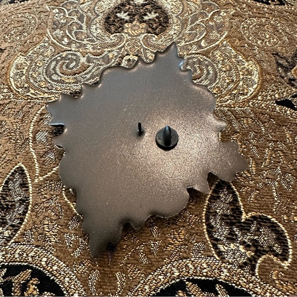 Fleur de Lis Candle Pin - Picture 13 of 13